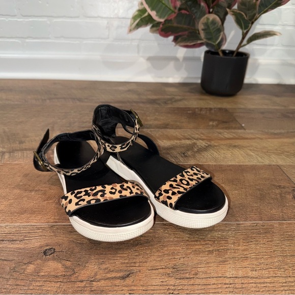 Mia Leopard Print Ankle Strap Women's Sandals - Picture 10 of 11